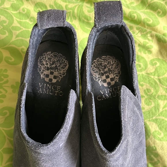 Vince Camuto Dark Grey Suede Booties 5.5 - Picture 5 of 7